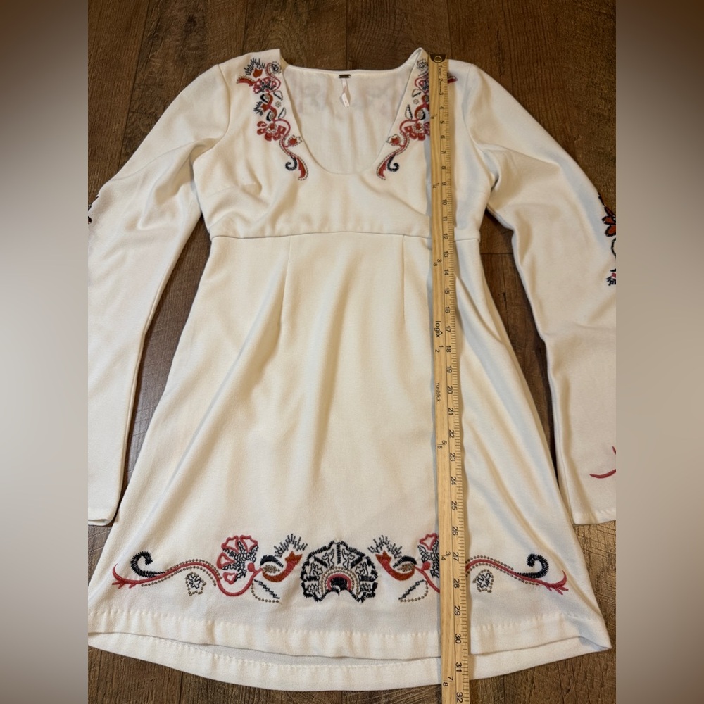 Free People Ivory Floral Embroidered Folk Mini Dress Bell Sleeves Sz - Picture 8 of 13